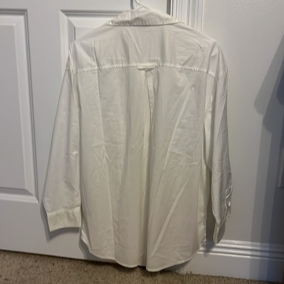 Old Navy White The Boyfriend Button Down Shirt NWT - Picture 4 of 4